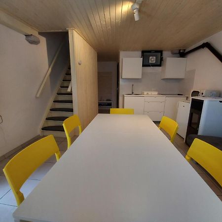 Apartmaji Hedera Komen Eksteriør billede